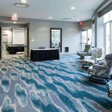 Hilton Garden Inn Detroit/Нови Экстерьер фото