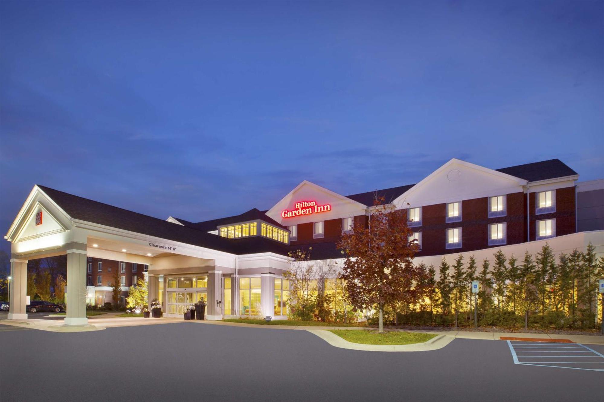 Hilton Garden Inn Detroit/Нови Экстерьер фото